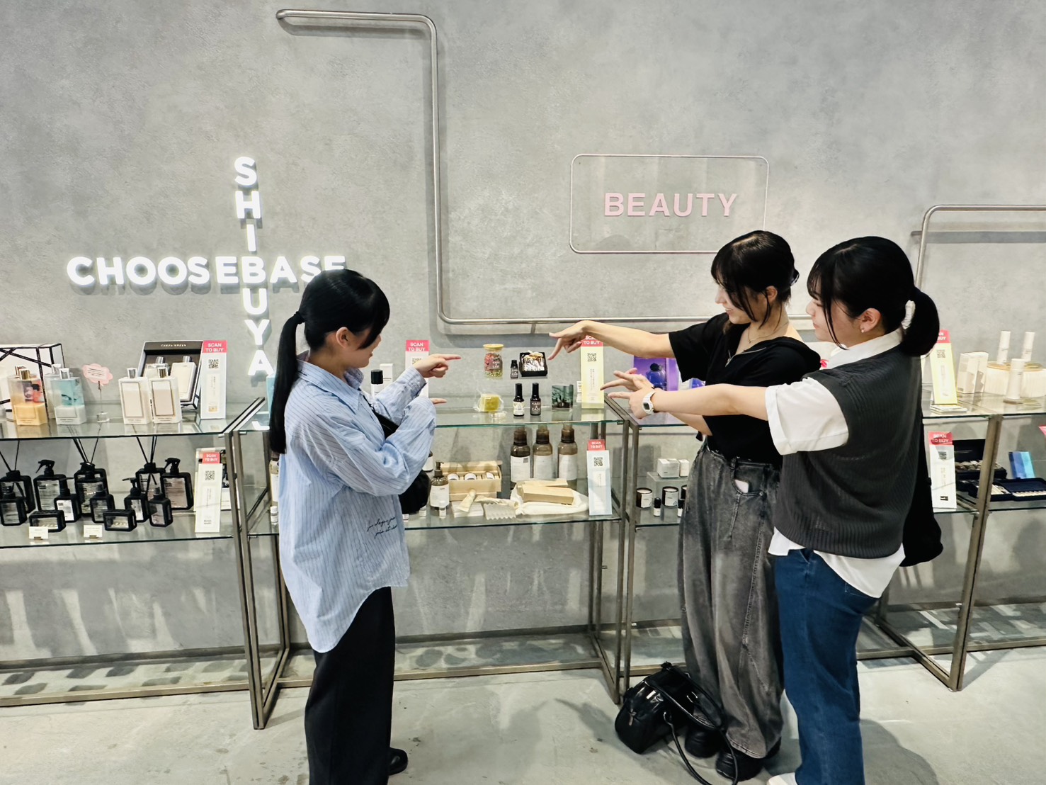 【香りプロジェクト】「CHOOSEBASE SHIBUYA」で第二弾アロマスプレー「SEISEN Univ. #02 RE:FRESH」展示販売中 1 S 63643654 0